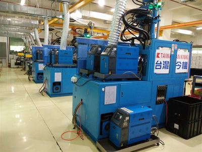 供應(yīng)注塑模具專用高溫恒溫解決方案 卡立亞200℃運(yùn)油式模溫機(jī)